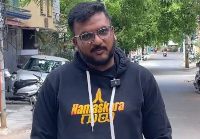 RJ Mayuraa Raghavendra, radio jockey.